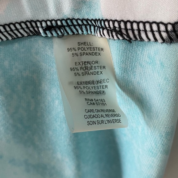 Calvin Klein Blouse - Crew Neckline - Sleeveless - Pleat Front - Picture 5 of 5